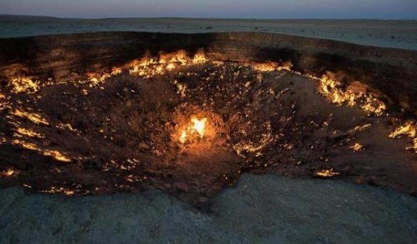 土库曼斯坦达尔瓦扎天然气坑洞（斯坦达尔瓦扎天然气大坑洞）