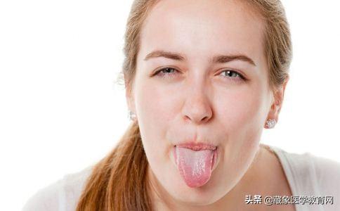 舌根发白是什么原因导致的（舌根发白是什么原因导致的喉咙哑）