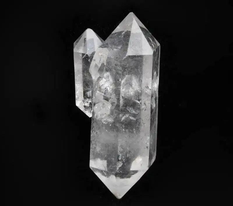 水晶是什么晶体（合成水晶和天然水晶的区别）