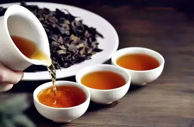 红茶是半发酵茶还是全发酵茶（发酵茶和不发酵茶有什么区别）