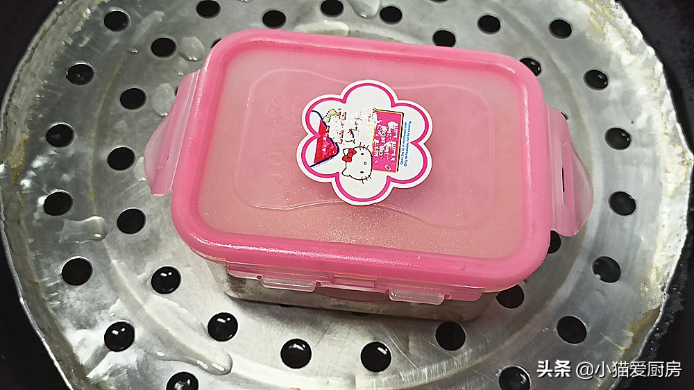 塑料饭盒可以放在蒸锅里蒸吗（塑料饭盒可以放到蒸饭箱里面蒸饭吗）