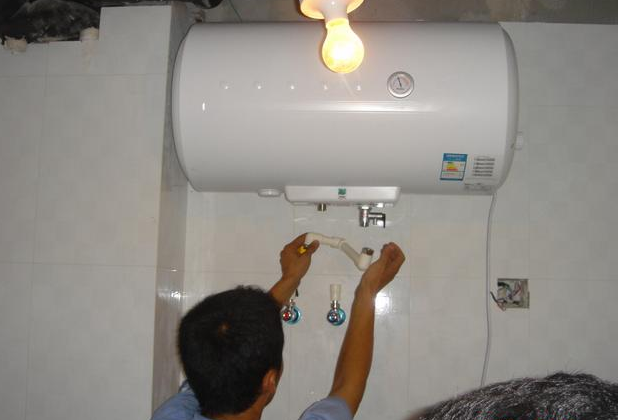 电热水器的安装方法（电热水器的安装方法图解混水阀）