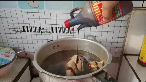 高压锅炖鸡块怎么炖好吃又简单（高压锅炖鸡块放什么调料）