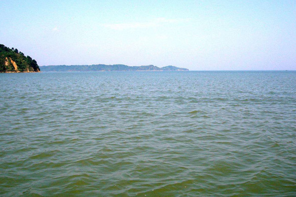 青海湖有多大（青海湖有多大面积平方千米）