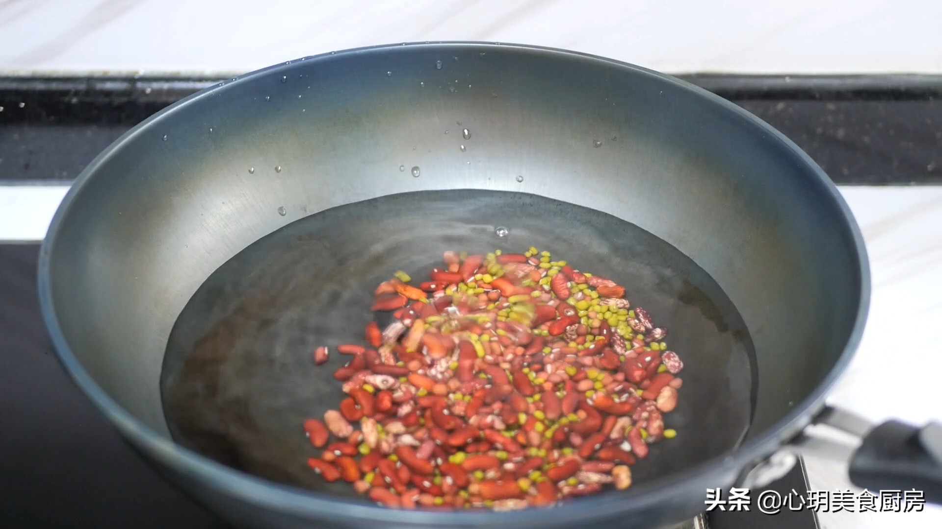 高压锅煮红豆煮多长时间可以烂（高压锅为什么不能煮豆类）