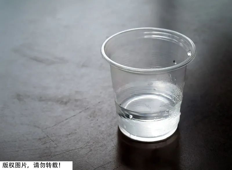 高硼硅玻璃杯的优缺点（高硼硅玻璃杯喝水安全吗）