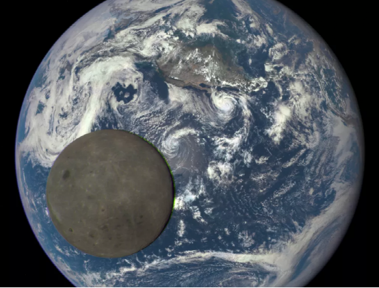 月球与地球距离（月球与地球距离约为多少千米）