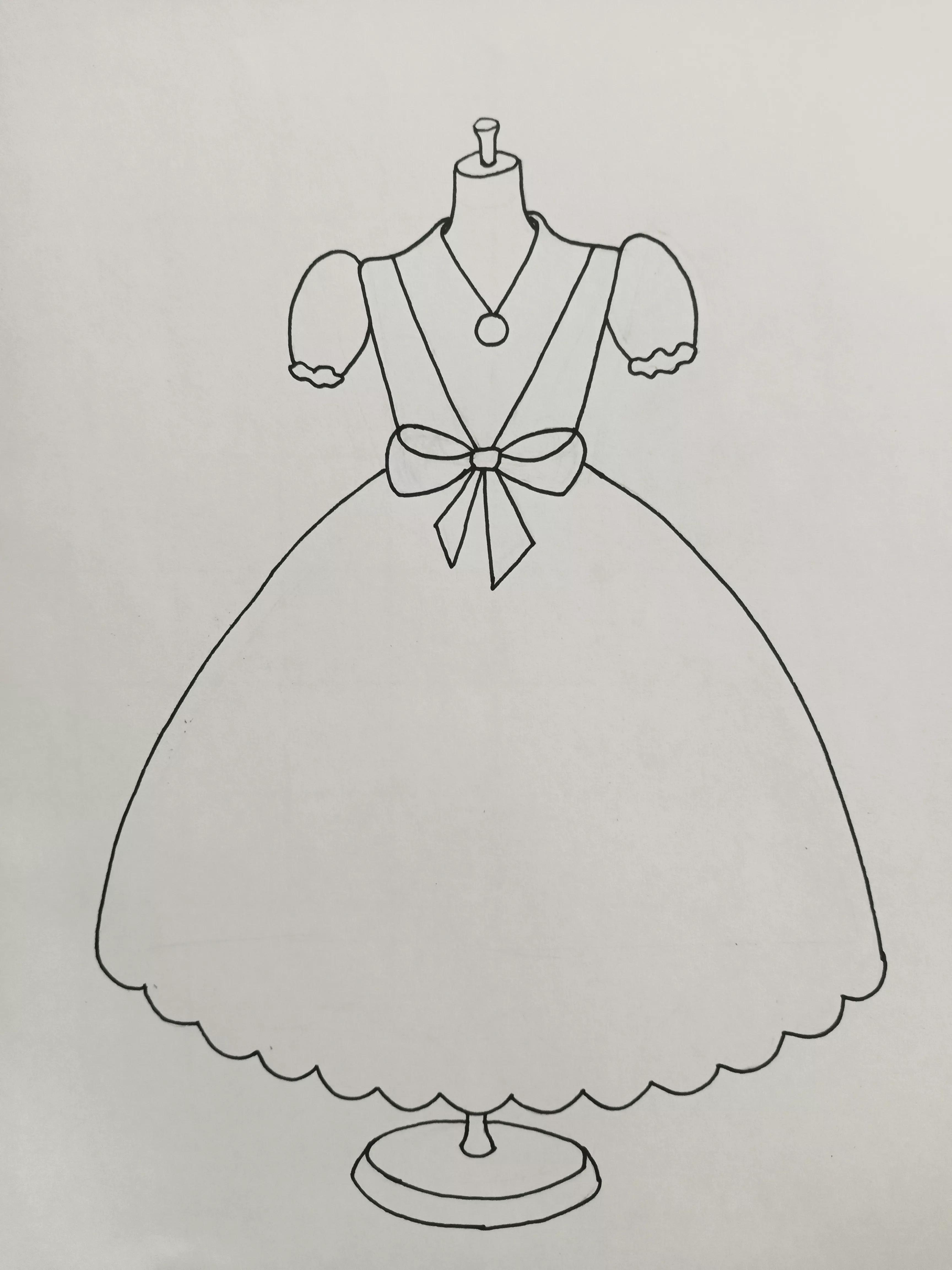 画简单的小裙子图片